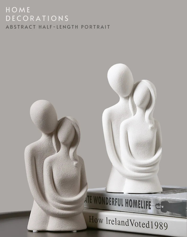 Nordic Abstract Couple Sculpture – Elegant Ceramic Embrace