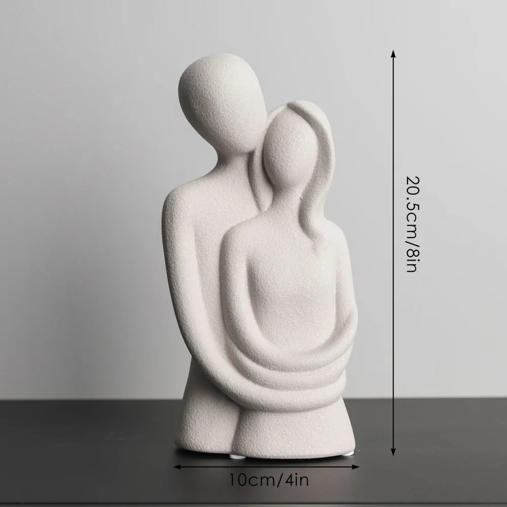 Nordic Abstract Couple Sculpture – Elegant Ceramic Embrace
