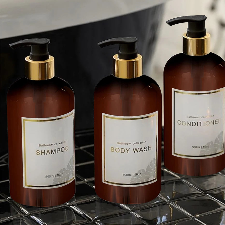 3-Piece Clear Bathroom Dispenser Set – Shampoo, Conditioner & Body Wash Bottles.
Each bottle is clearly labelled for shampoo, conditioner, and body wash, making it easy to maintain a tidy and elegant bathroom routine.