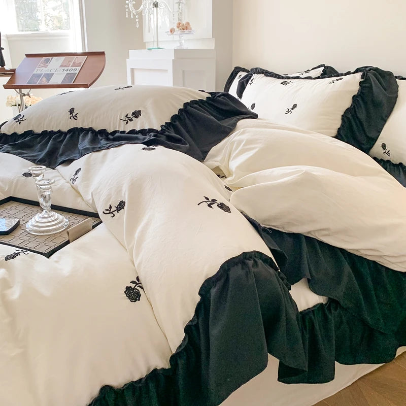 Dreamy Elegance Ruffled Bed Set – Where Sophistication Meets Timeless Style