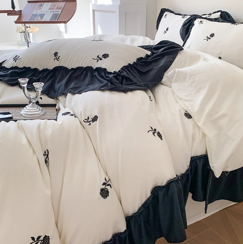 Dreamy Elegance Ruffled Bed Set – Where Sophistication Meets Timeless Style