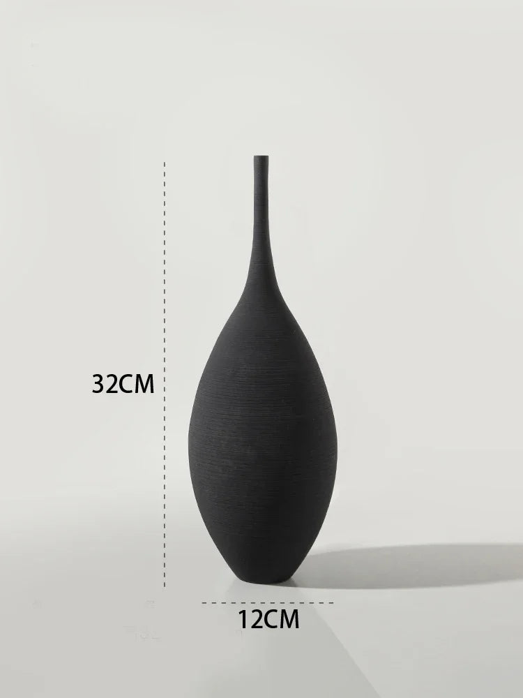 Modern Ceramic Elegance – Minimalist Tabletop Vase