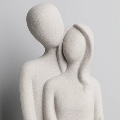 Nordic Abstract Couple Sculpture – Elegant Ceramic Embrace
